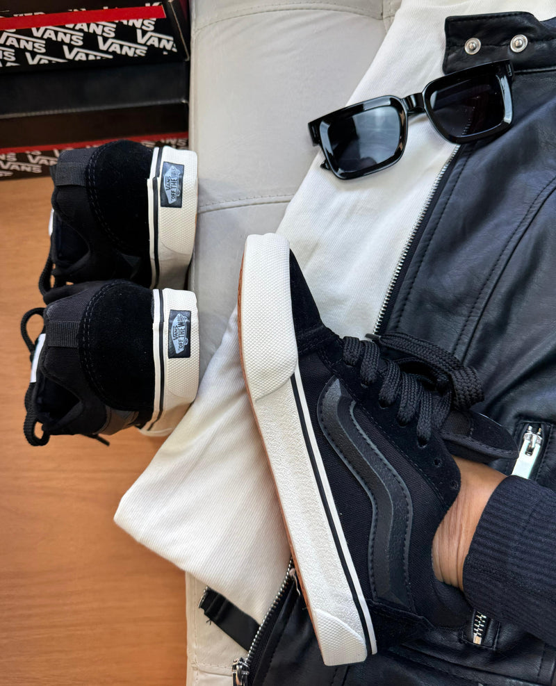 Vans KNU Preto